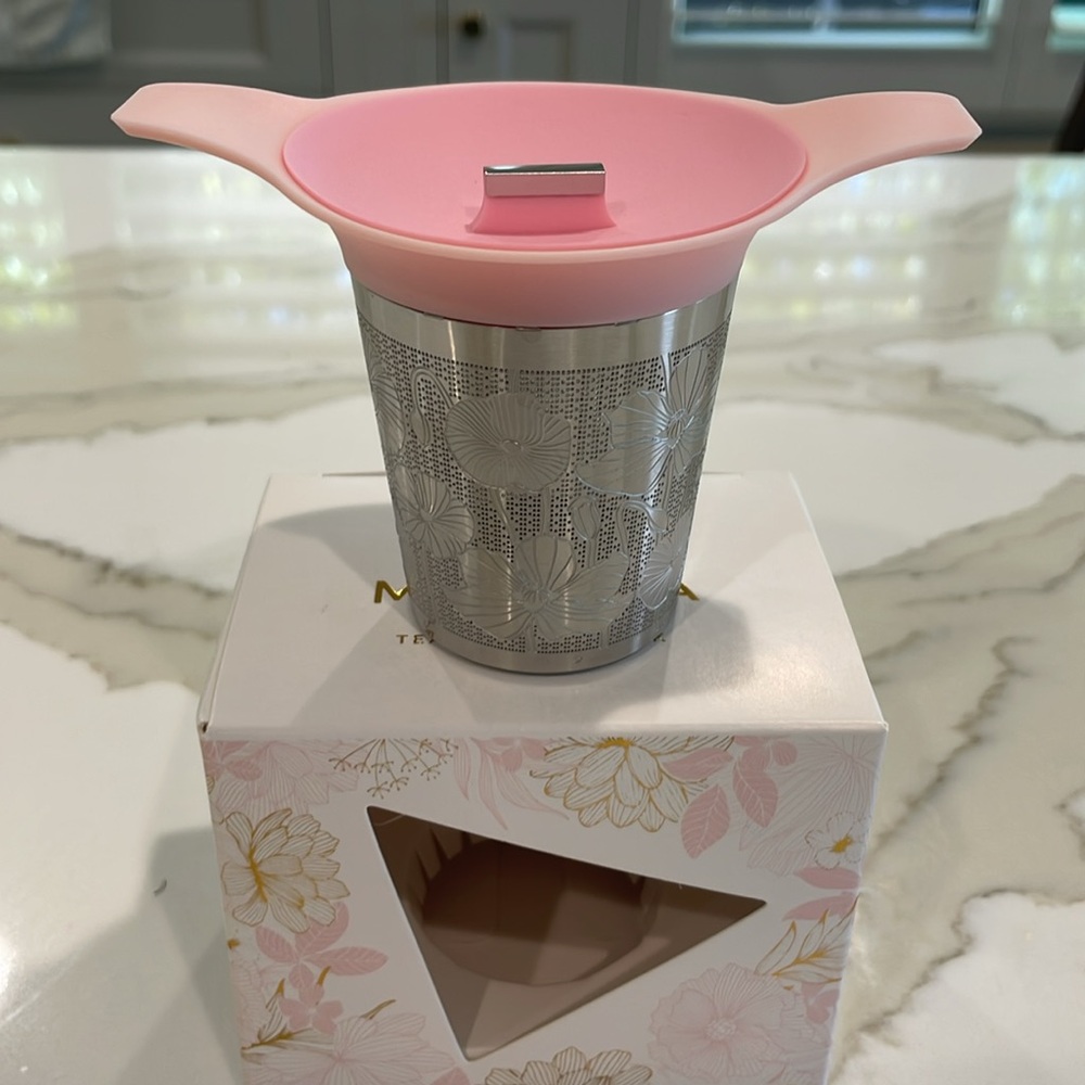 Brand New in Box Monista Tea Co. Pink Floral Tea Infuser